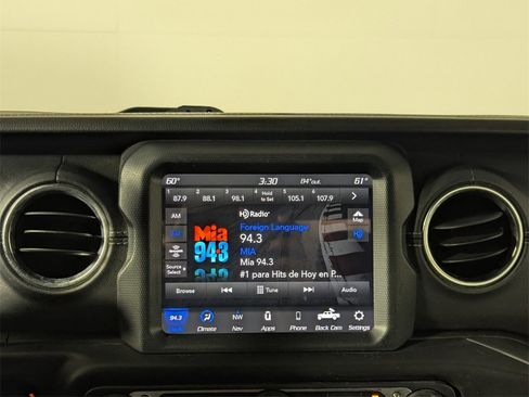 Used 2020 Jeep Gladiator Overland image 18