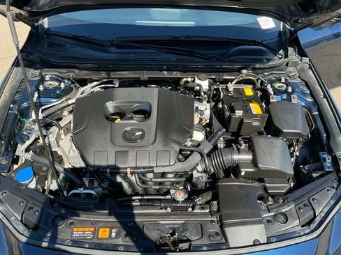 Used 2024 MAZDA MAZDA3 s FWD image 22
