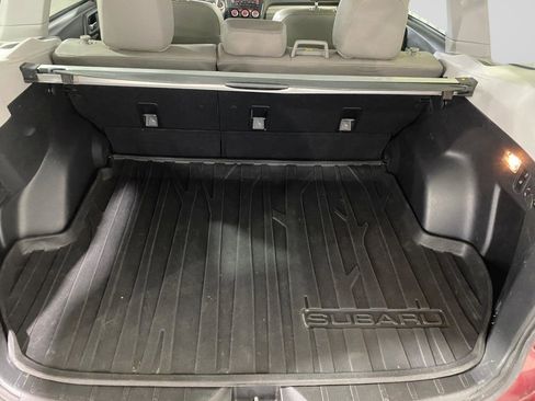 Used 2015 Subaru Forester 2.5i Touring AWD/4WD image 11