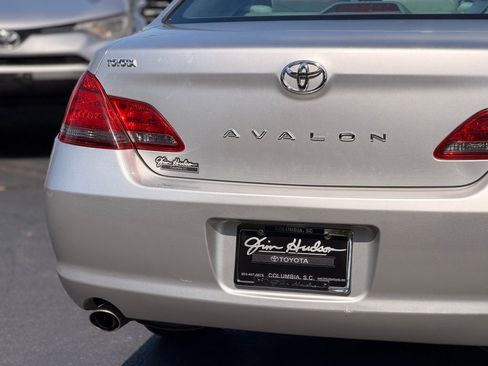 Used 2009 Toyota Avalon XL FWD image 17