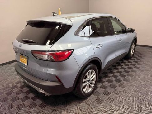 Used 2022 Ford Escape SE w/ Convenience Package FWD image 8