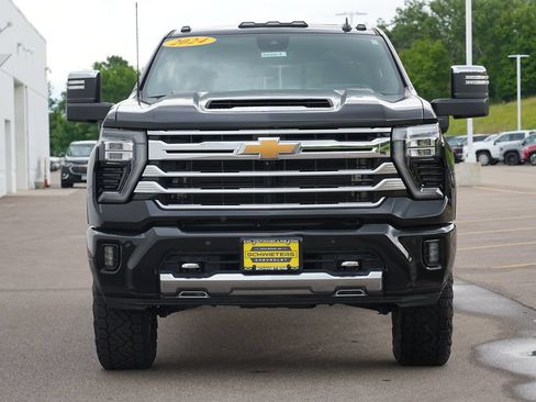 Certified 2024 Chevrolet Silverado 3500 High Country w/ High Country Premium Package AWD/4WD image 8