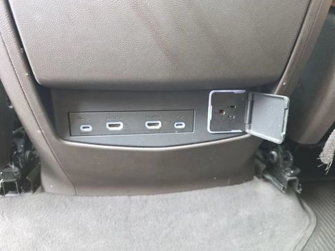 Used 2021 Cadillac Escalade Premium Luxury w/ Performance Package AWD/4WD image 47