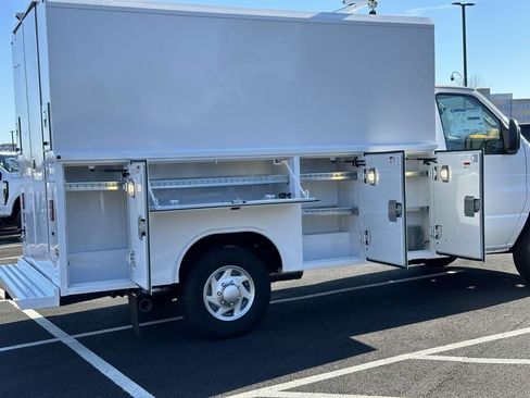 New 2025 Ford E-350 and Econoline 350 Super Duty w/ Power Equipment Group RWD image 8