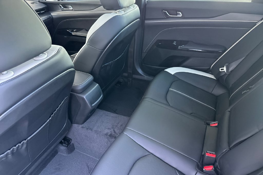 New 2027 Kia K5 GT-Line AWD/4WD image 14