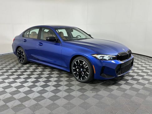 Used 2026 BMW 330i Sedan w/ M Sport Package RWD image 6