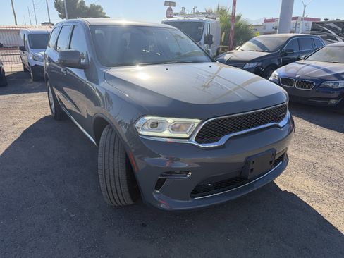 Used 2021 Dodge Durango SXT w/ 3rd Row Seating Group image 3