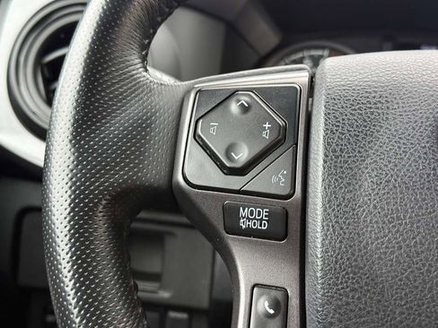 Used 2019 Toyota Tacoma SR5 image 21