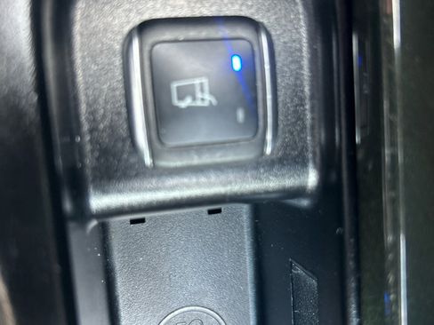 Used 2017 Mercedes-Benz GLS 450 4MATIC image 24