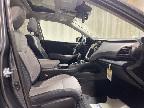 Used 2025 Subaru Outback Premium w/ Popular Package #1A image 14