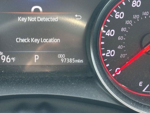 Used 2021 Toyota Camry XSE FWD image 14