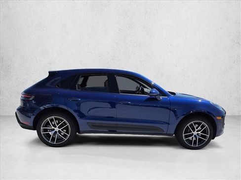Used 2024 Porsche Macan AWD/4WD image 4