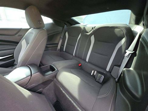 Used 2020 Chevrolet Camaro LT RWD image 9