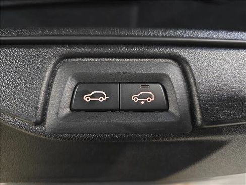 Used 2026 BMW X7 M60i image 14