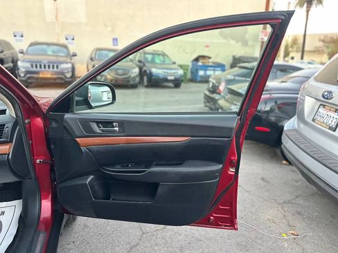 Used 2014 Subaru Outback 2.5i Limited image 35