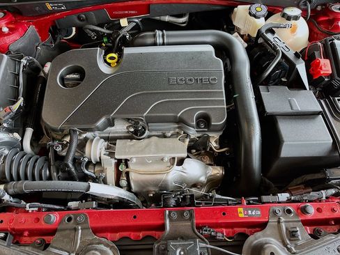Used 2024 Chevrolet Malibu RS FWD image 27
