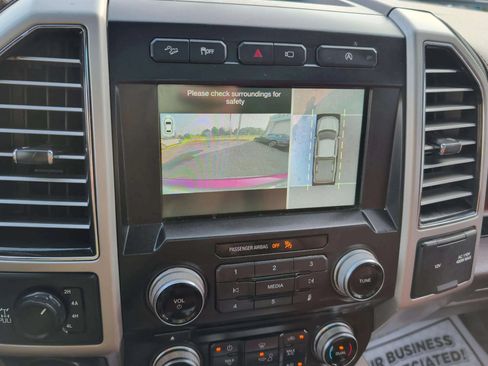 Used 2018 Ford F150 King Ranch w/ Equipment Group 601A Luxury AWD/4WD image 19