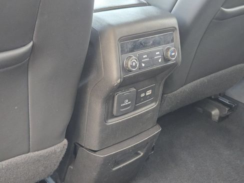 Used 2023 GMC Acadia Denali FWD image 32