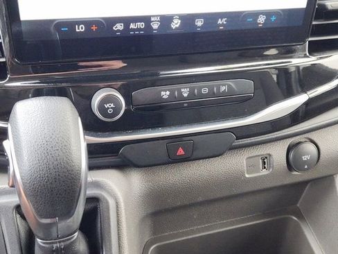 Used 2024 Ford Transit 350 XLT image 21