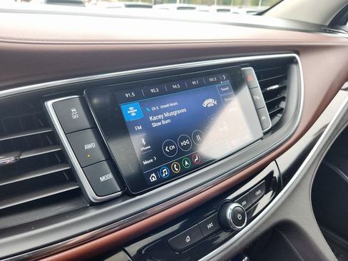 Used 2021 Buick Enclave Avenir w/ Avenir Technology Package image 16