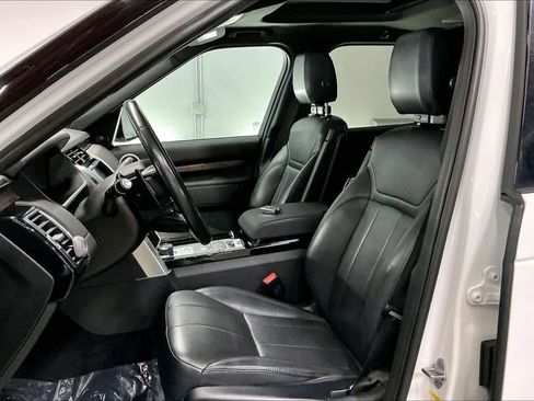 Used 2019 Land Rover Discovery HSE image 27