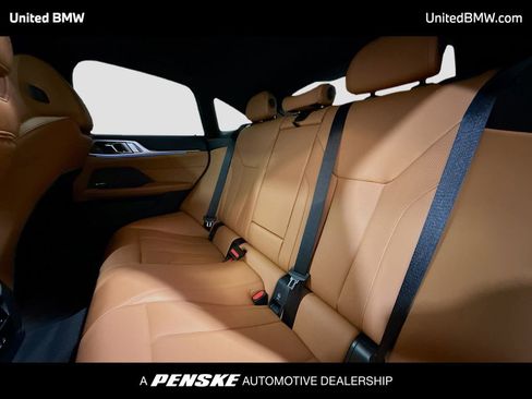 Used 2023 BMW i4 eDrive40 image 13