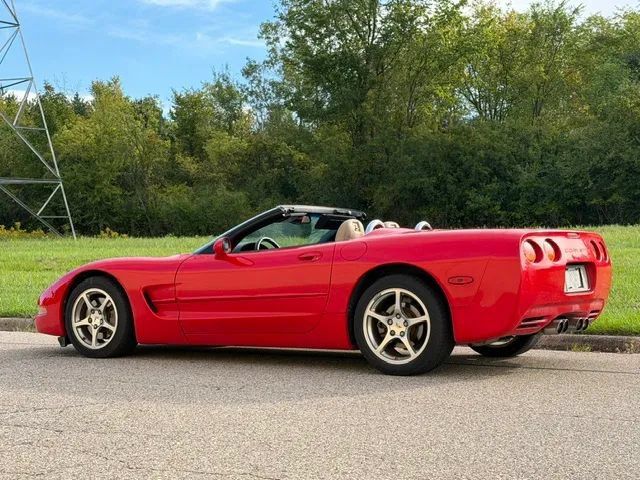 Used 2002 Chevrolet Corvette Convertible w/ Preferred Equipment Group2 RWD image 38