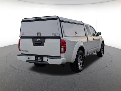 Used 2021 Nissan Frontier S RWD image 5