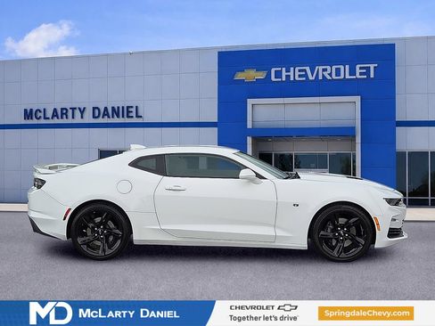 Used 2022 Chevrolet Camaro SS RWD image 6