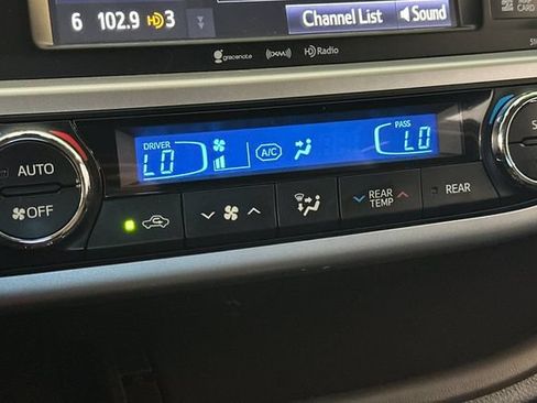 Certified 2019 Toyota Highlander XLE AWD/4WD image 27