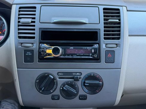 Used 2007 Nissan Versa Hatchback w/ Convenience Pkg FWD image 17