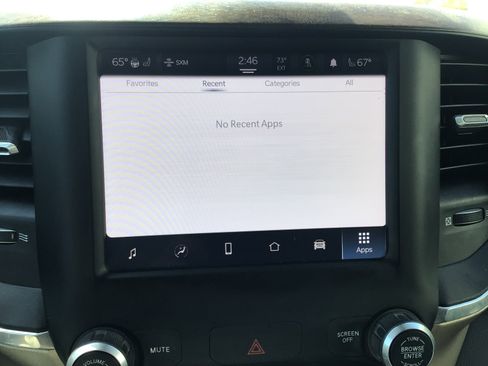 Used 2022 RAM 1500 Laramie AWD/4WD image 29