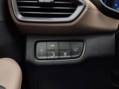 Used 2019 Hyundai Santa Fe SEL w/ Cargo Package image 31