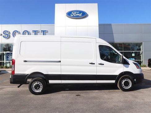 New 2026 Ford Transit 250 148 Medium Roof w/ Load Area Protection Package image 6
