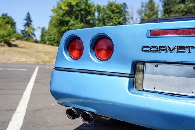 Used 1988 Chevrolet Corvette Convertible RWD image 56