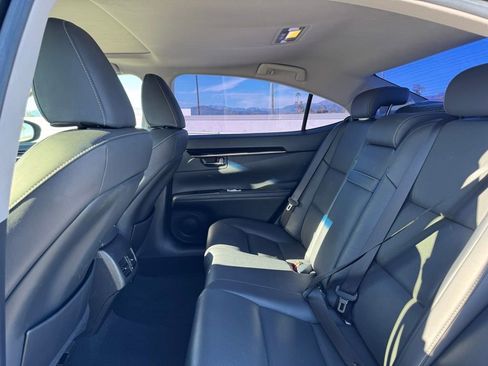 Used 2018 Lexus ES 350 image 4