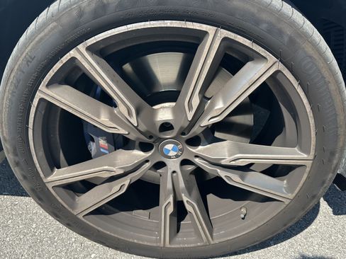 Used 2021 BMW X5 M50i w/ Executive Package AWD/4WD image 15