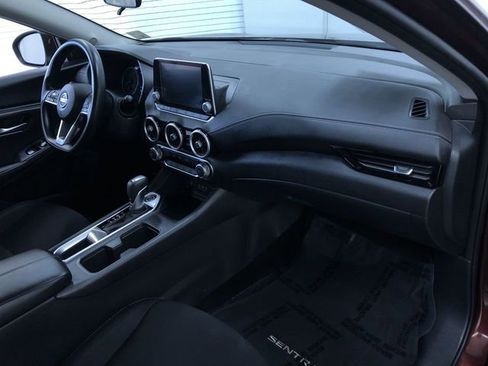 Used 2025 Nissan Sentra SV image 23