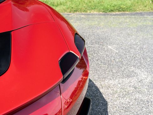 Used 2024 Ferrari Roma Spider RWD image 17