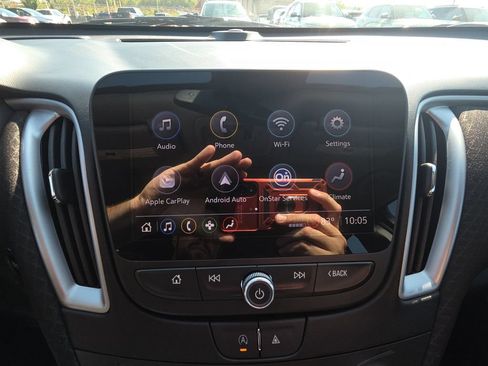 Used 2023 Chevrolet Malibu LT FWD image 21