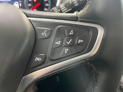 Used 2023 Chevrolet Equinox LT image 38