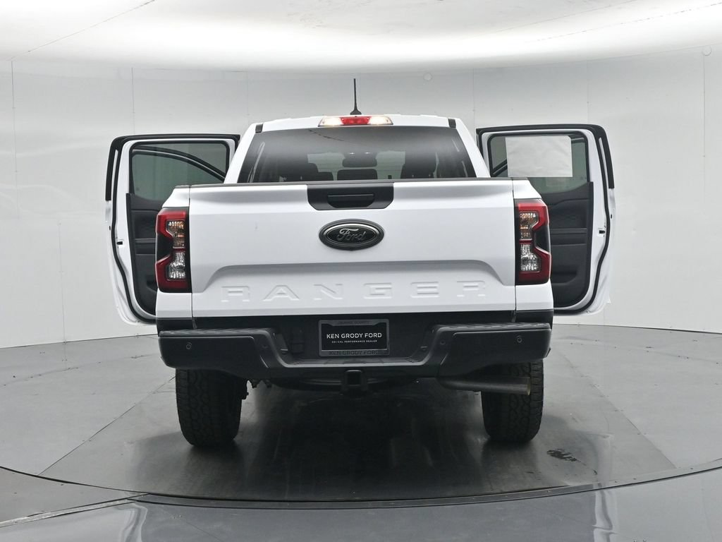 New 2026 Ford Ranger XLT w/ Black Appearance Package AWD/4WD image 30