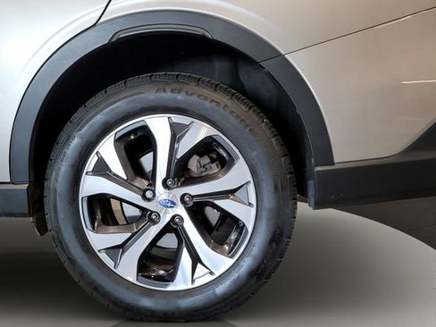Used 2020 Subaru Outback Limited AWD/4WD image 34
