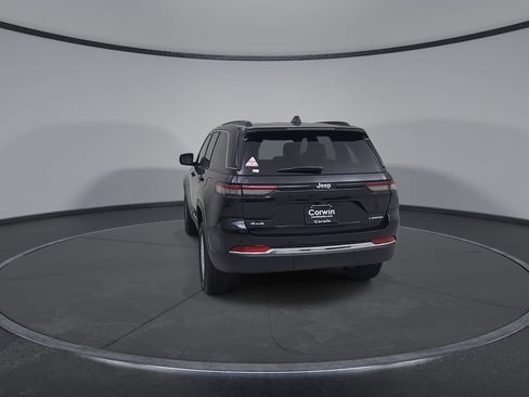 New 2026 Jeep Grand Cherokee Laredo AWD/4WD image 12