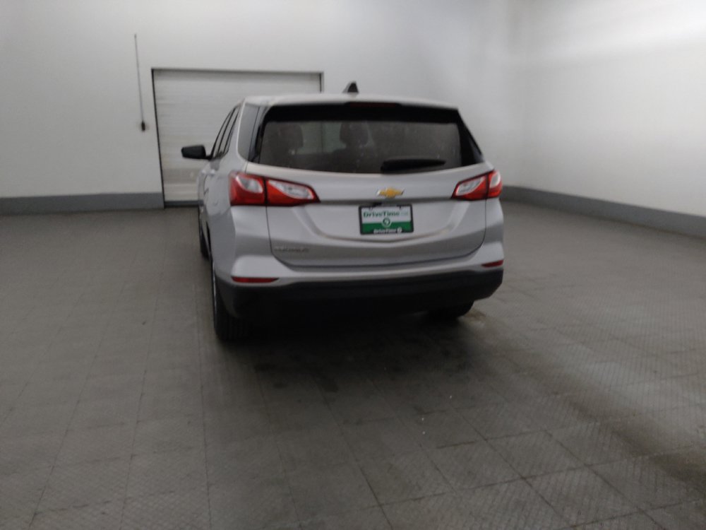 Used 2019 Chevrolet Equinox LS w/ LS Convenience Package FWD image 6