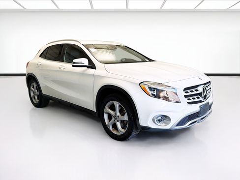 Used 2019 Mercedes-Benz GLA 250 4MATIC image 3