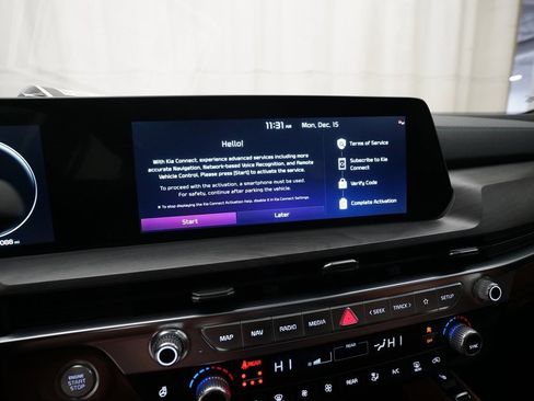 Certified 2024 Kia Telluride SX Prestige X-Pro image 6