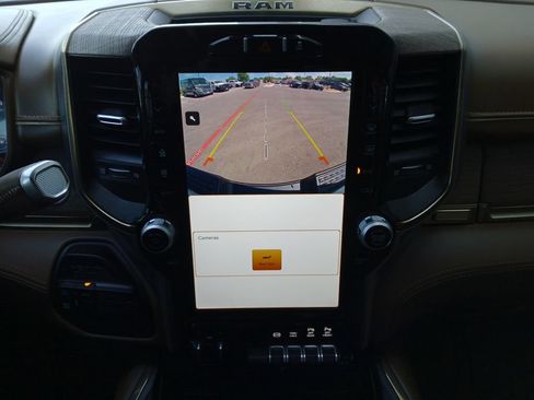 Used 2023 RAM 2500 Limited AWD/4WD image 9