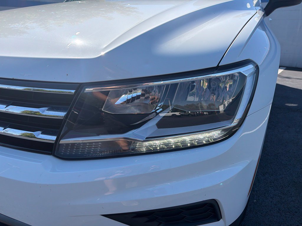 Used 2019 Volkswagen Tiguan S w/ Driver Assistance Package AWD/4WD image 9