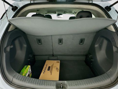 Used 2017 Chevrolet Bolt Premier w/ Driver Confidence II Package image 29